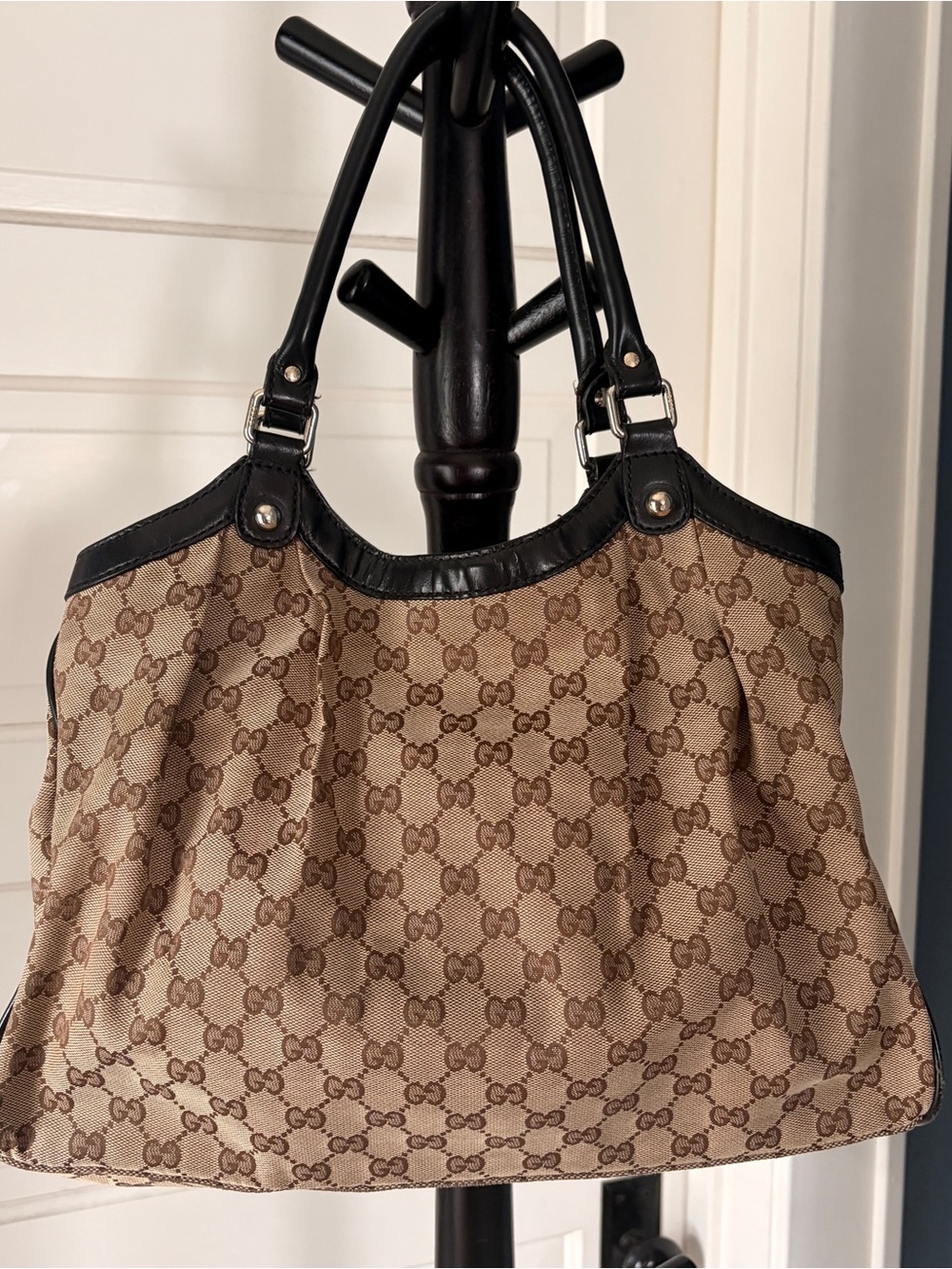 Gucci GG Canvas Sukey Medium Tote with Original Dust Bag *Authentic & Pre-loved* - Picture 5 of 16